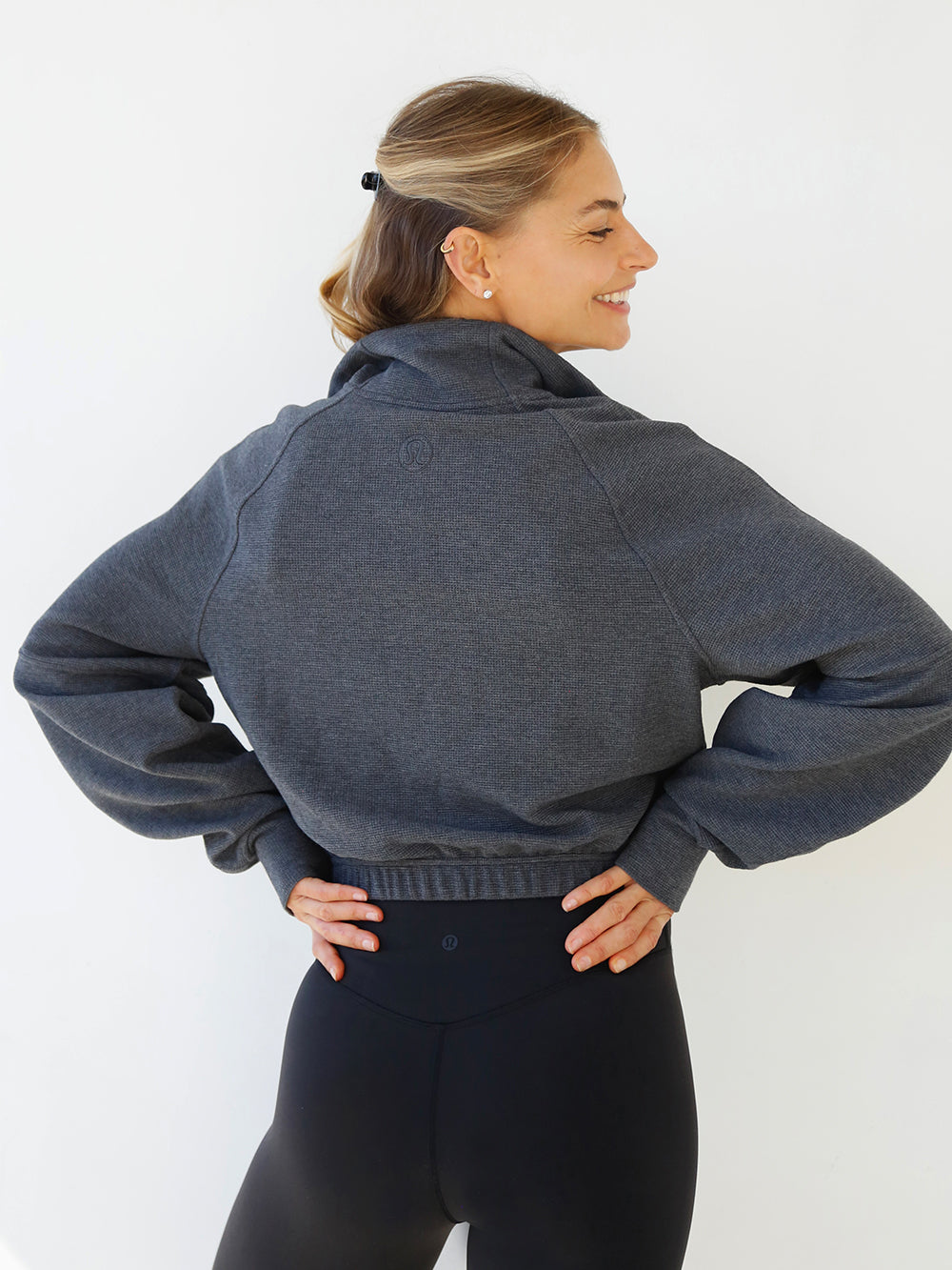 LULULEMON GREY WAFFLE SCUBA CROPPED 1/2 ZIP W FUNNEL NECK
