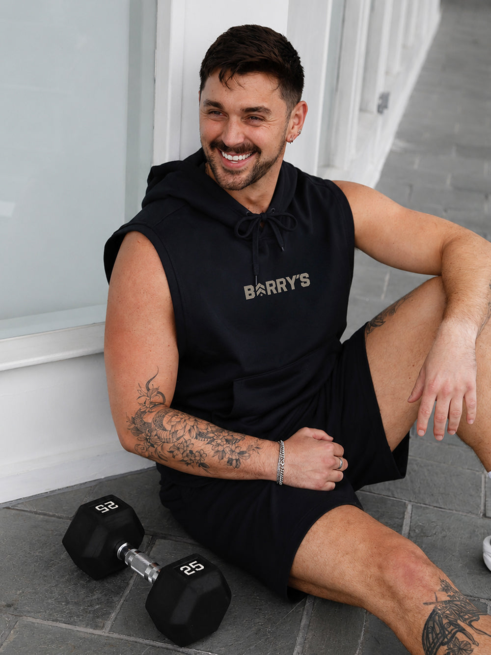 LULULEMON BLACK WARM-UP SLEEVELESS GYM HOODIE