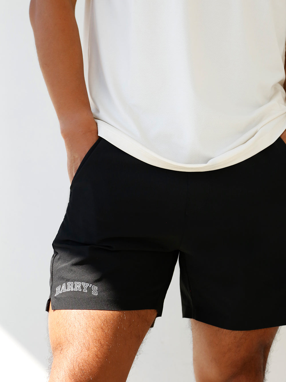 BARRY'S BLACK LINED SHORT