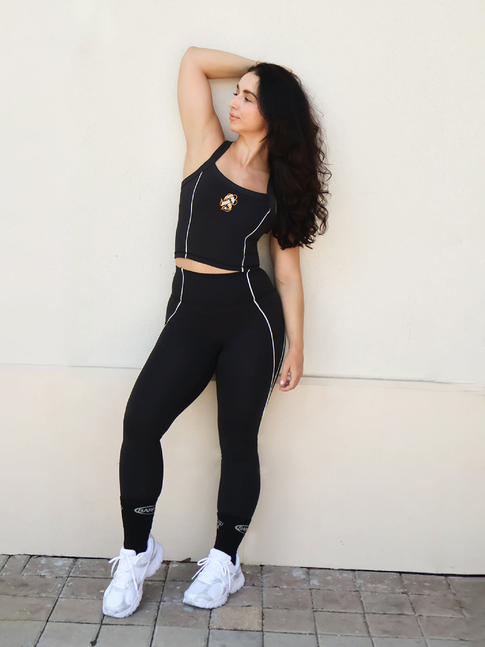 LULULEMON BLACK/LIGHT IVORY WUNDER TRAIN NO-LINE PIPED HR TIGHT 25