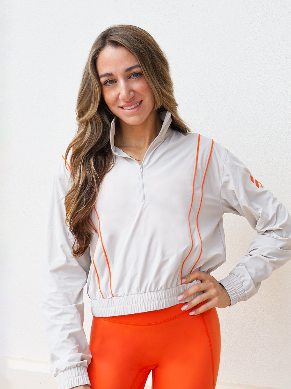 BARRY'S BONE/HOT ORANGE CROPPED 1/4 ZIP WINDBREAKER