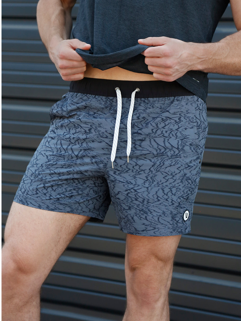 VUORI MOONLIGHT SAND KORE SHORT LINED 5"