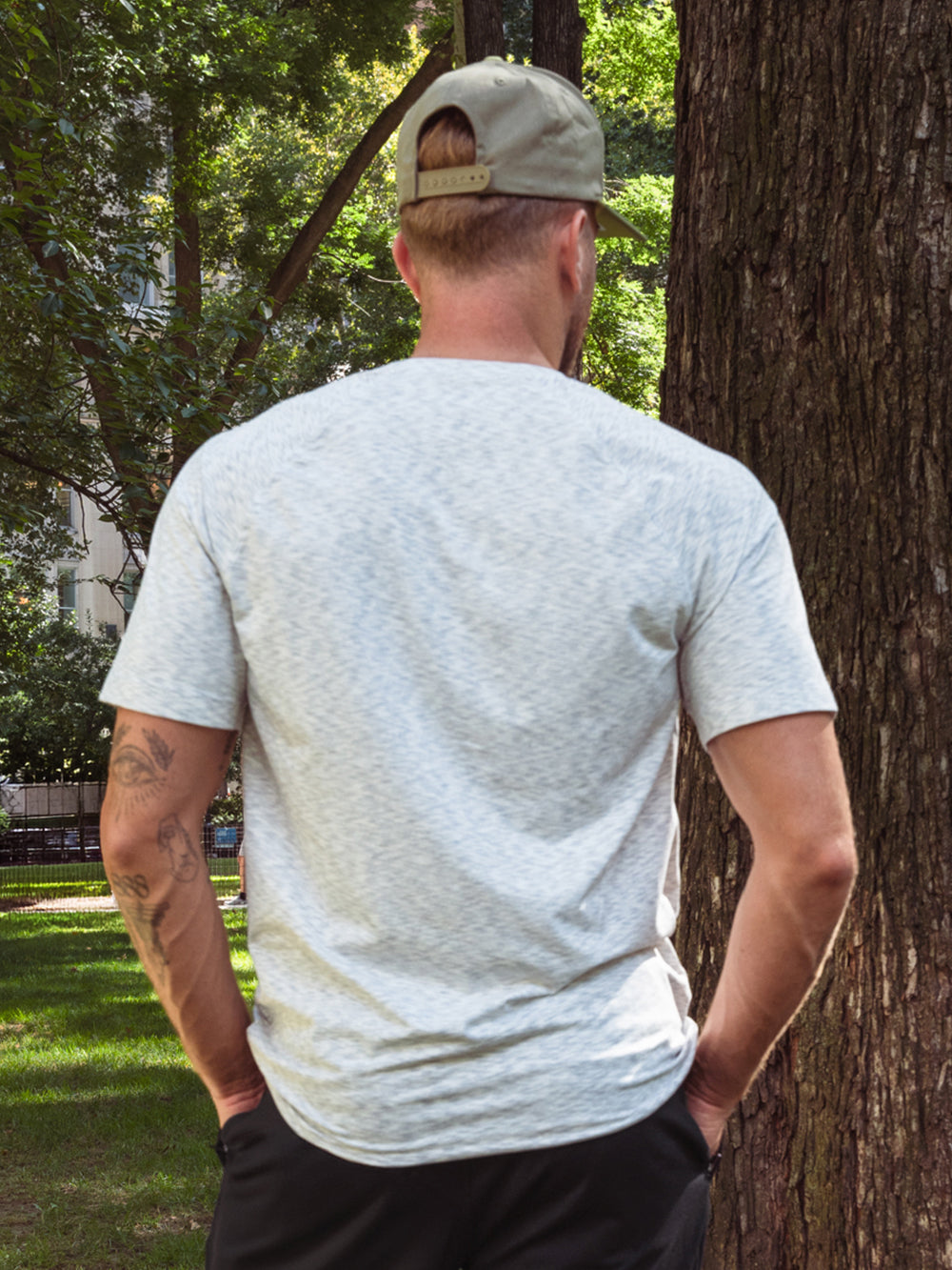 RHONE REIGN GRAY SPACE DYE SHORT SLEEVE