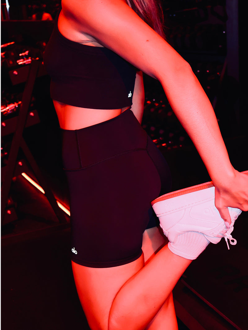 ALO BLK AIRBRUSH HIGH WAIST 5IN BIKER SHORT