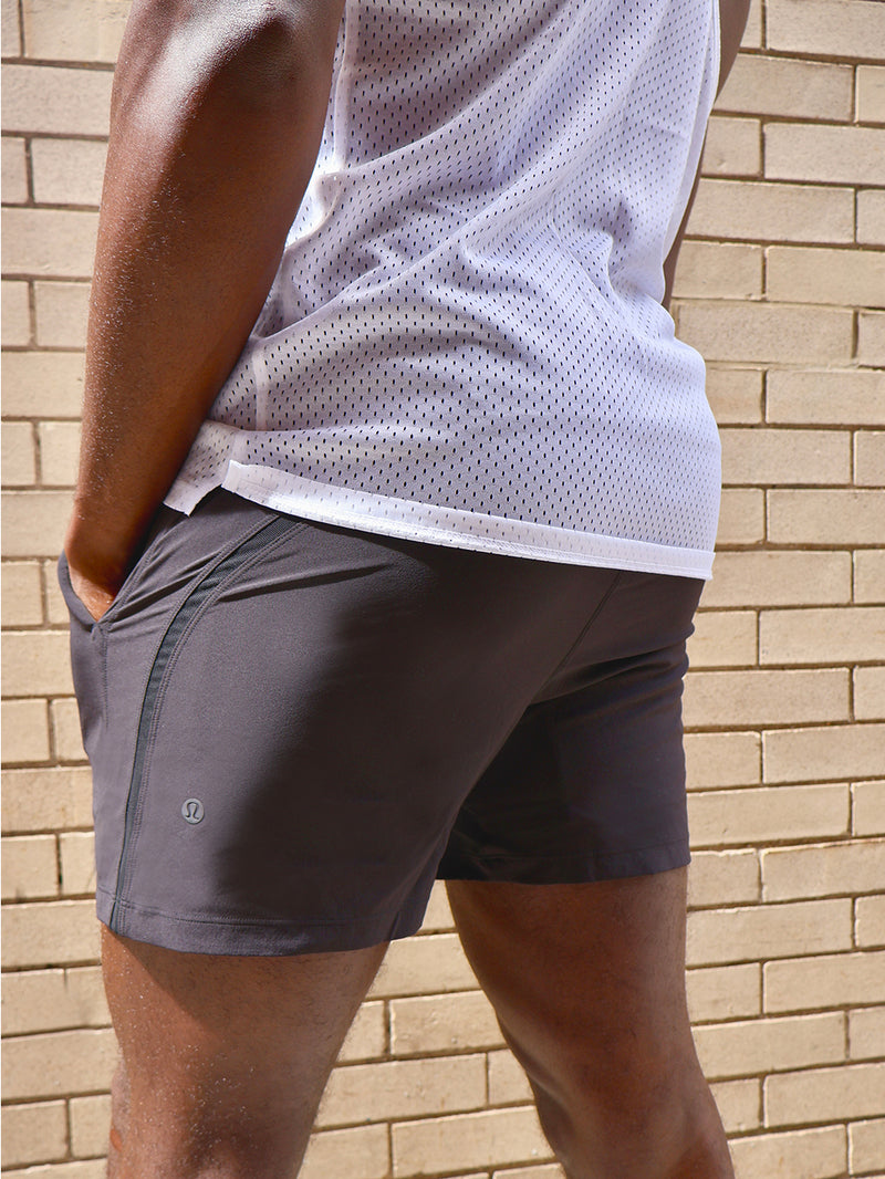 LULULEMON BLACK PACE BREAKER LINED SHORT 5"