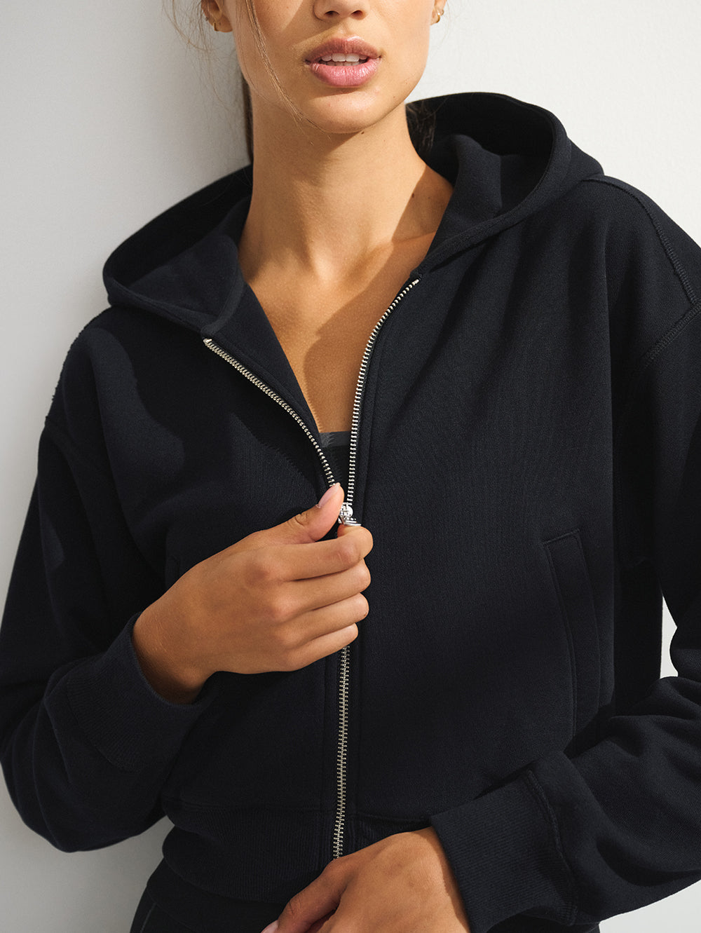 BARRY'S X YPB BLACK 6AM ON THE GO JACKET