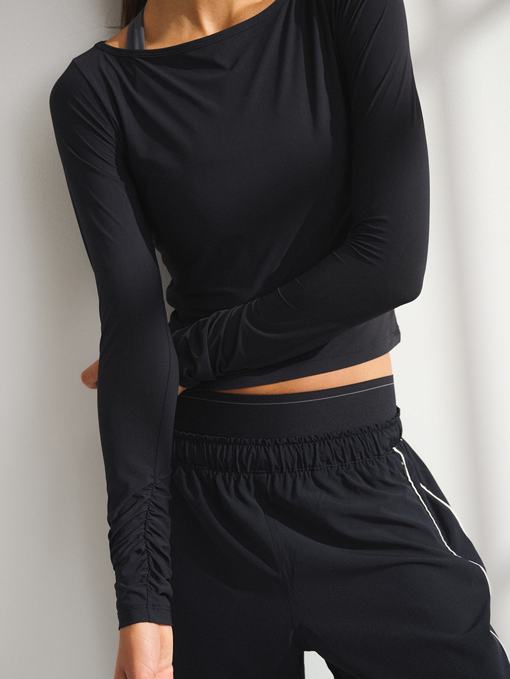 BARRY'S X YPB BLACK MESH LONG SLEEVE